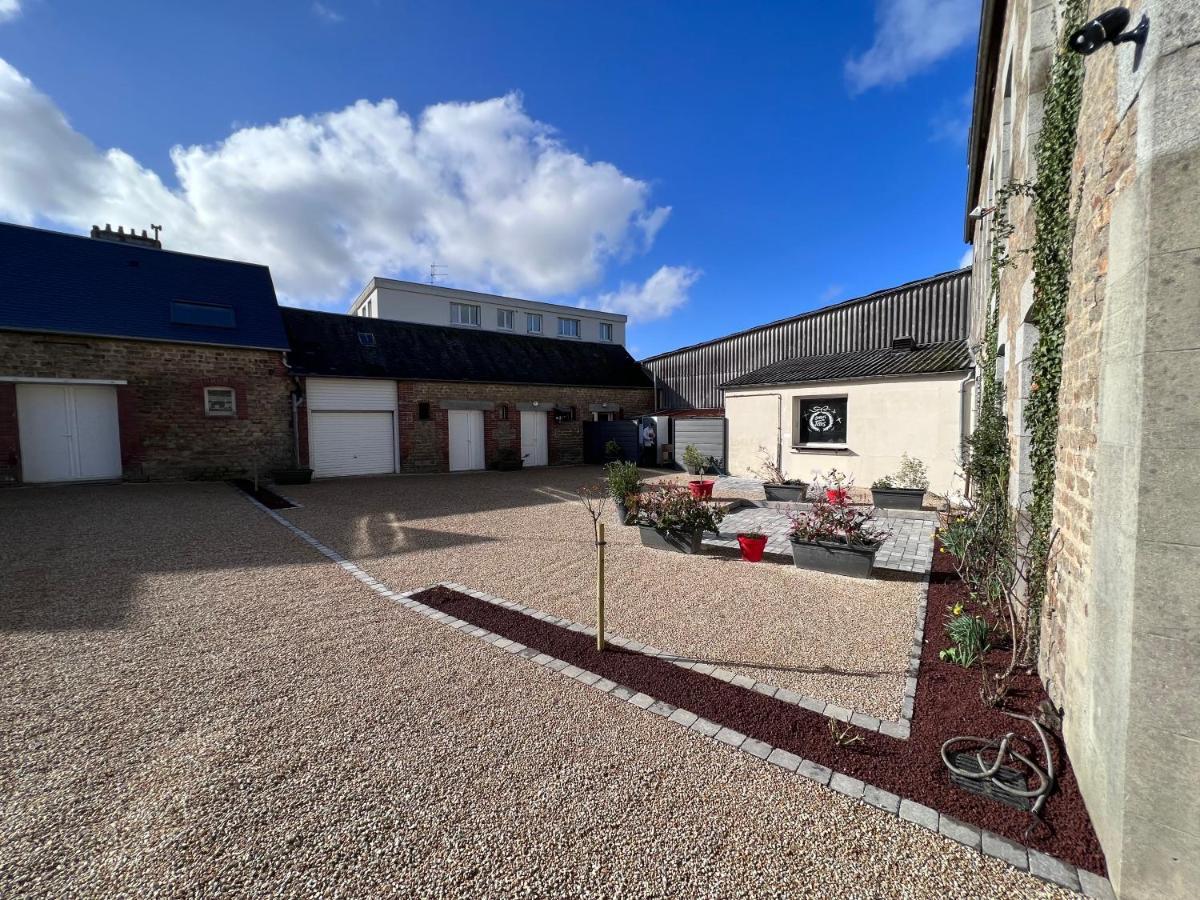Au Pere Tranquille Hotel Tinchebray-Bocage Exterior foto