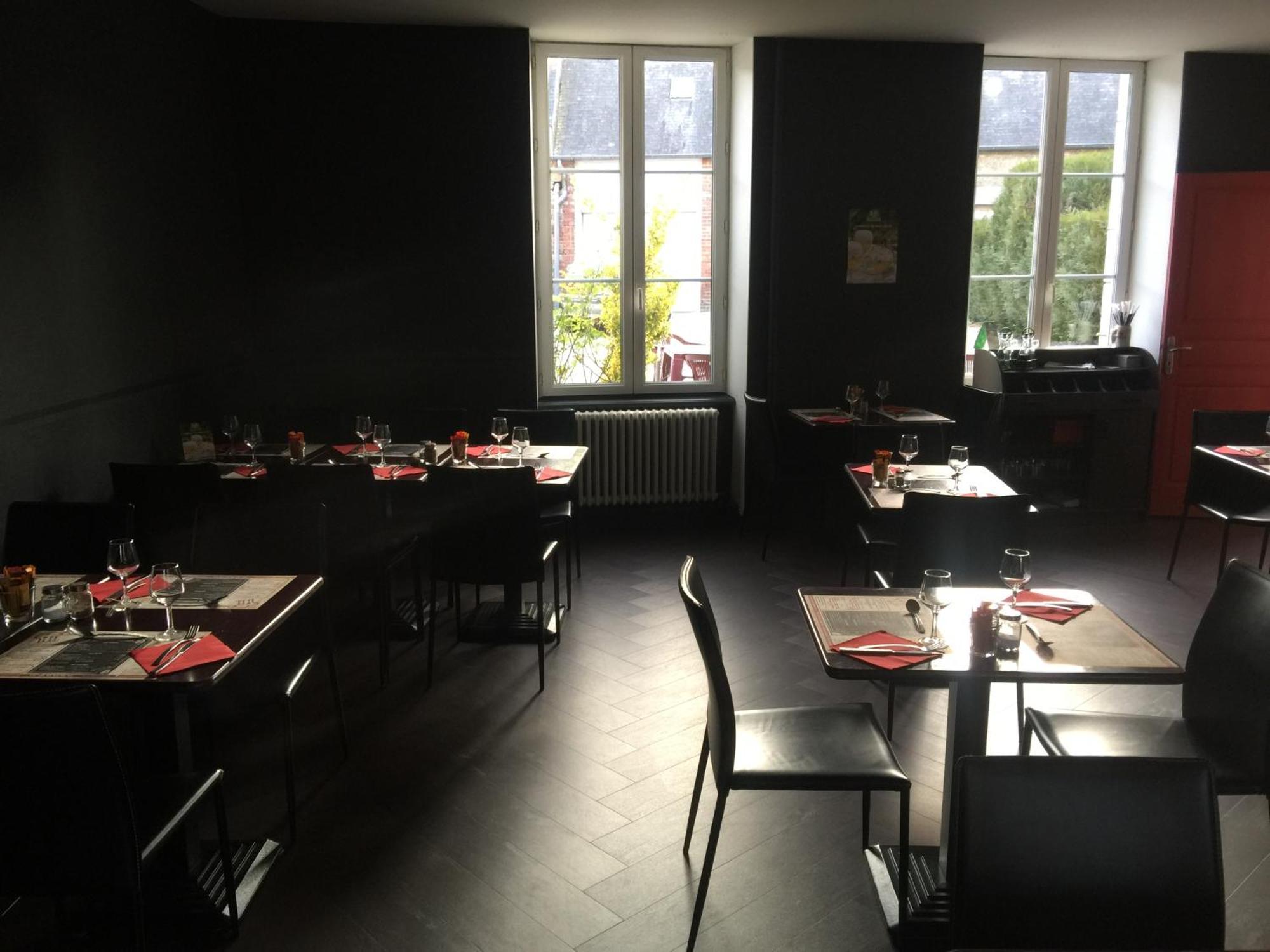Au Pere Tranquille Hotel Tinchebray-Bocage Exterior foto
